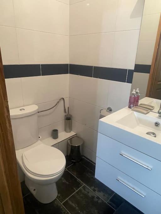 L8 - Villiers-Le-Bel Proche Roissy & Paris Appartement Buitenkant foto